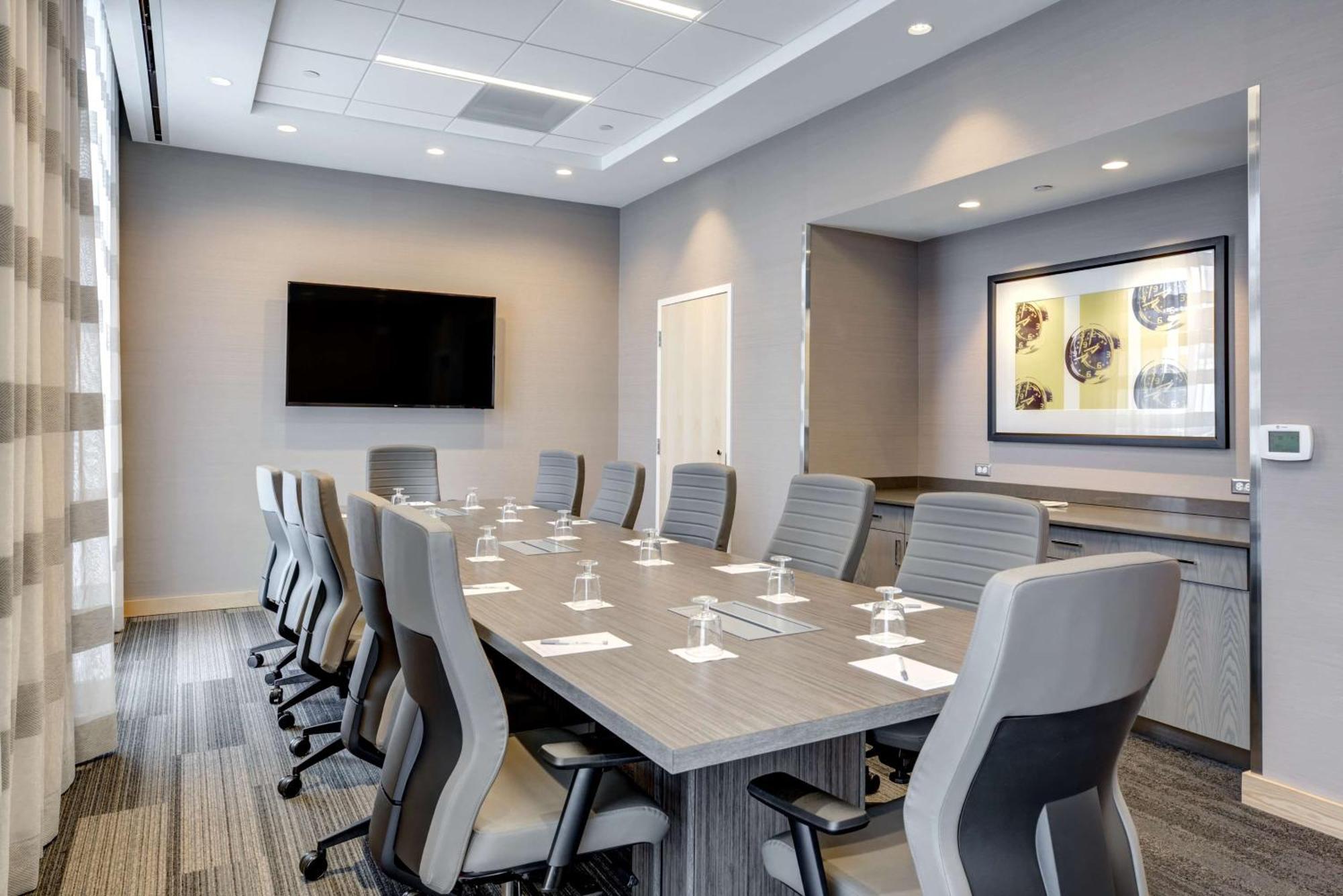 Hampton Inn & Suites Boston/Уолтем Экстерьер фото